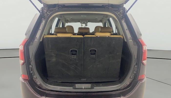 2018 Mahindra XUV500 W11 (O) AT, Diesel, Automatic, 24,675 km, Boot Open Zoomed View