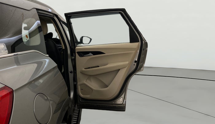 2021 MG HECTOR SHARP 1.5 DCT PETROL, Petrol, Automatic, 37,790 km, RHS Rear Door