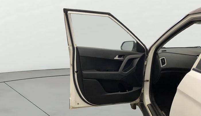 2018 Hyundai Creta SX 1.6 PETROL DUAL TONE, Petrol, Manual, 82,577 km, LHS Front Door