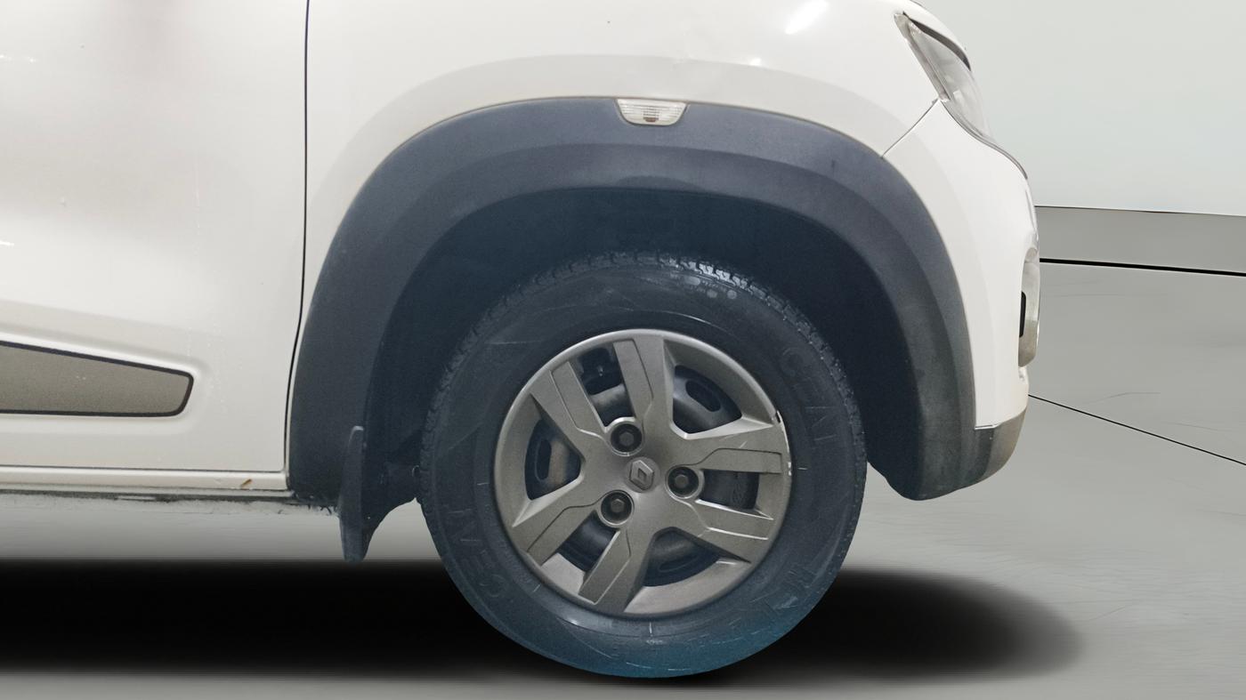 2017 Renault Kwid RXT 1.0 AMT, Petrol, Automatic, 39,054 km, Right Front Wheel