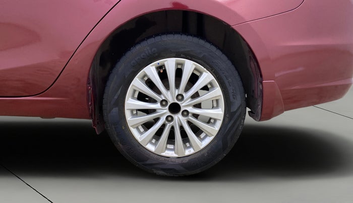 2015 Maruti Ciaz ZXI, Petrol, Manual, 1,05,263 km, Left Rear Wheel