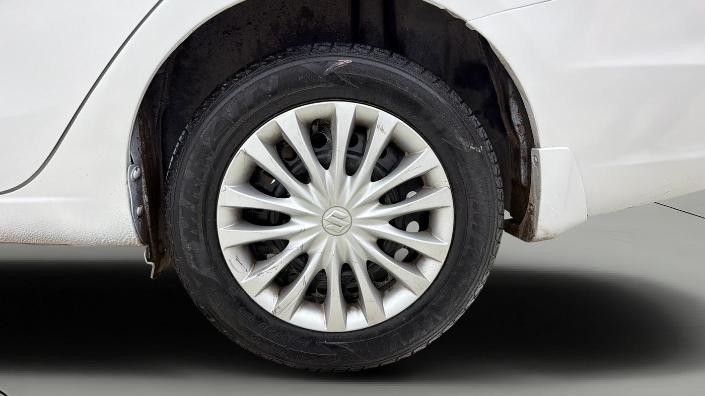 2015 Maruti Ciaz VXI+, Petrol, Manual, 63,361 km, Left Rear Wheel