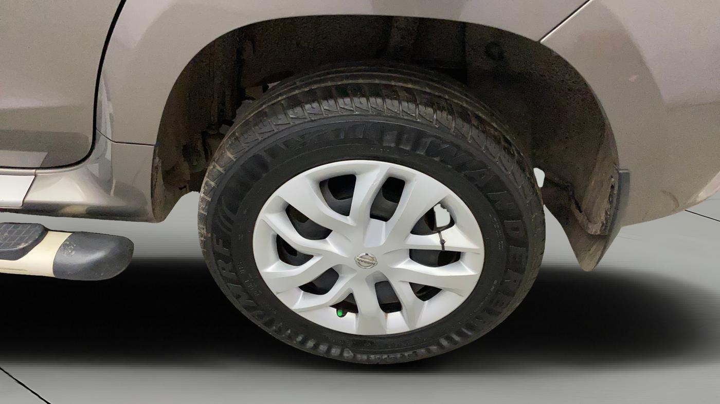 2017 Nissan Terrano XL (P), Petrol, Manual, 32,230 km, Left Rear Wheel