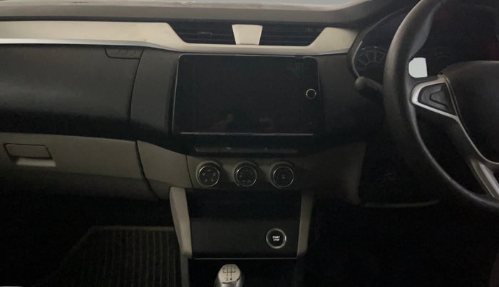 2020 Renault TRIBER RXZ, Petrol, Manual, 39,612 km, Air Conditioner