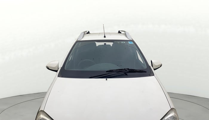 2014 Toyota Etios CROSS 1.4 VD, Diesel, Manual, 80,834 km, Front Windshield