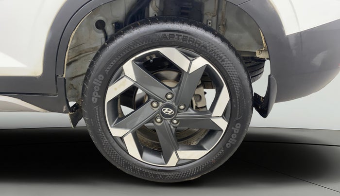 2021 Hyundai ALCAZAR PLATINUM 2.0 MT 7STR, Petrol, Manual, 88,356 km, Left Rear Wheel