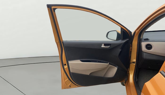 2015 Hyundai Grand i10 ASTA 1.1 CRDI (O), Diesel, Manual, 72,979 km, LHS Front Door