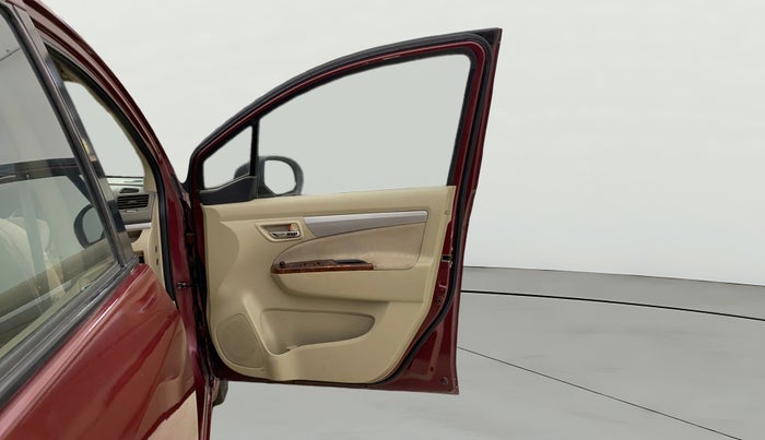 2014 Maruti Ertiga ZXI, Petrol, Manual, 69,208 km, RHS Front Door