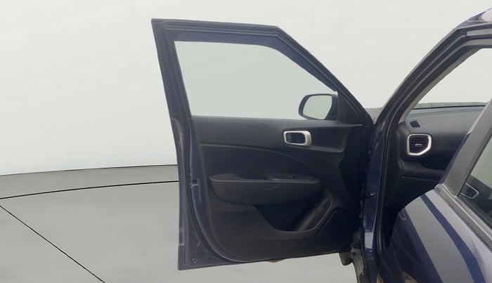 2020 Hyundai VENUE S 1.2, Petrol, Manual, 17,485 km, LHS Front Door