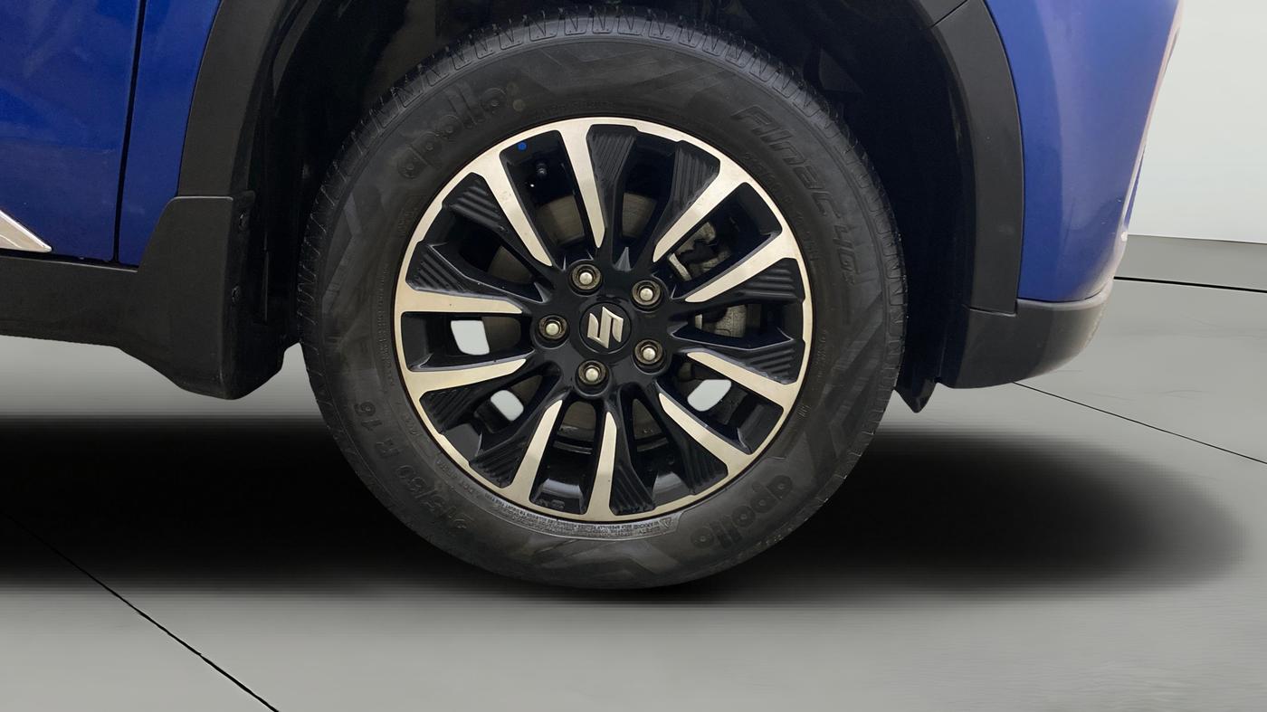 2022 Maruti Vitara Brezza ZXI PLUS AT DUAL TONE SHVS, Petrol, Automatic, 29,691 km, Right Front Wheel