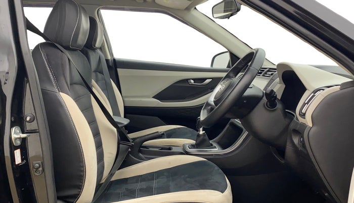 2023 Hyundai Creta SX 1.5 PETROL, Petrol, Manual, 26,185 km, Right Side Front Door Cabin