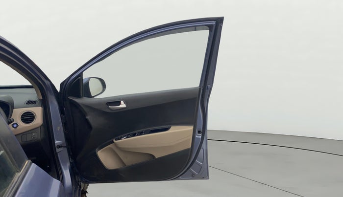 2015 Hyundai Xcent SX AT 1.2 (O), Petrol, Automatic, 80,603 km, RHS Front Door