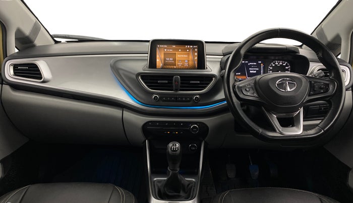 2020 Tata ALTROZ XZ PETROL, Petrol, Manual, 25,134 km, Dashboard