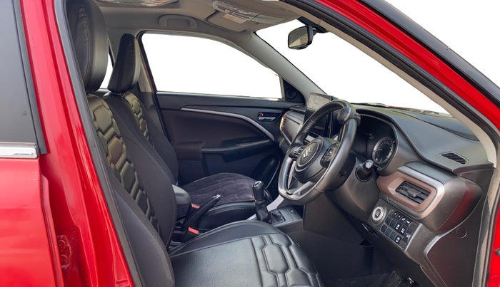 2022 Maruti BREZZA ZXI + SMART HYBRID DUAL TONE, Petrol, Manual, 28,115 km, Right Side Front Door Cabin