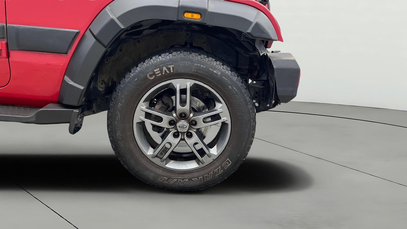 2021 Mahindra Thar LX  P 4WD AT CONVERTIBLE, Petrol, Automatic, 39,461 km, Right Front Wheel