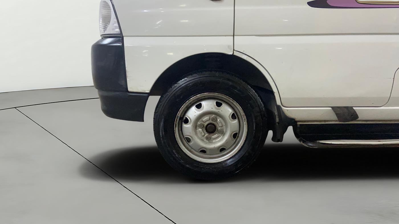 2016 Maruti Eeco 5 STR WITH A/C+HTR, CNG, Manual, 66,582 km, Left Front Wheel