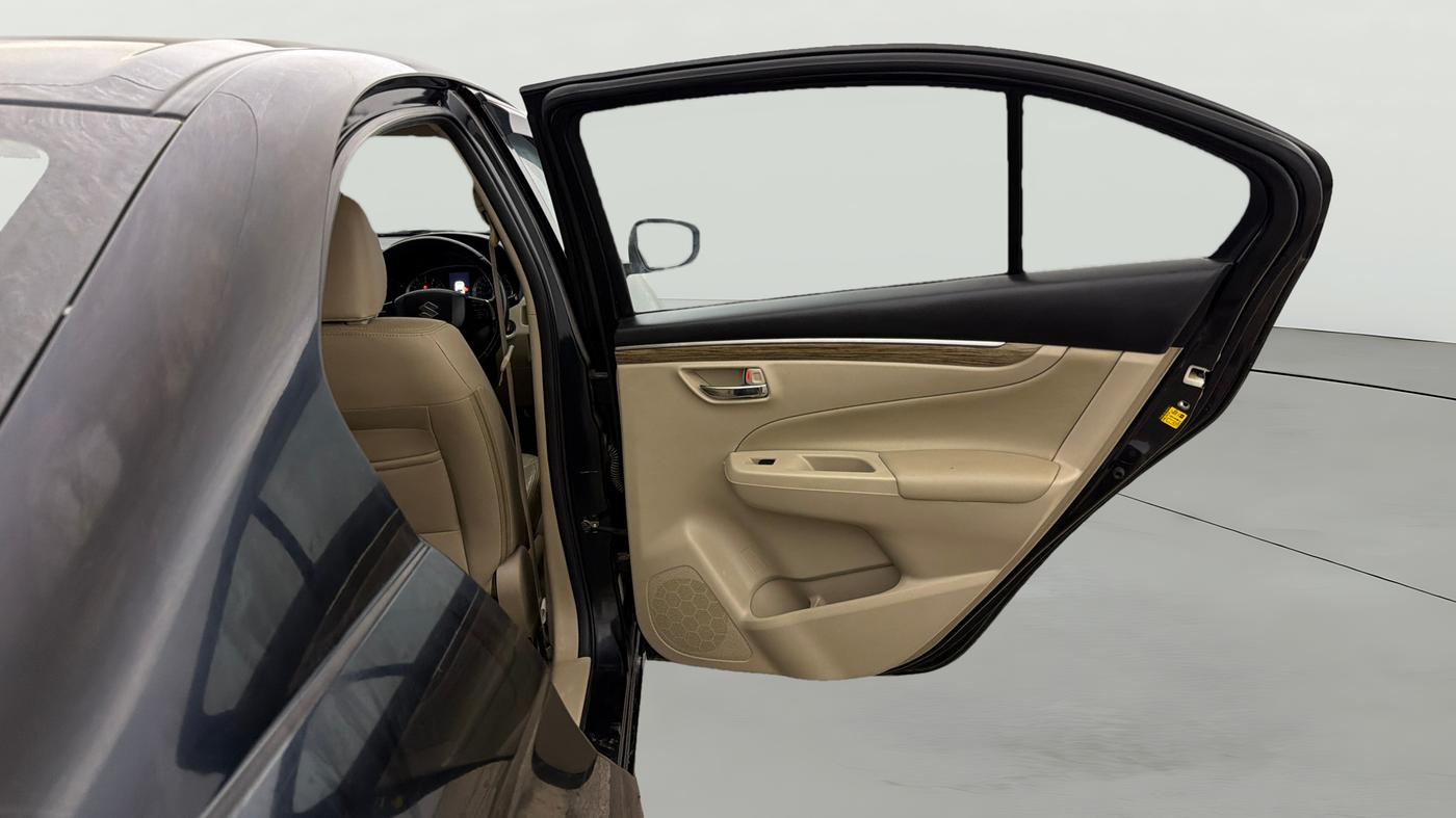 2024 Maruti Ciaz ALPHA  AT 1.5 SHVS PETROL, Petrol, Automatic, 42,080 km, RHS Rear Door