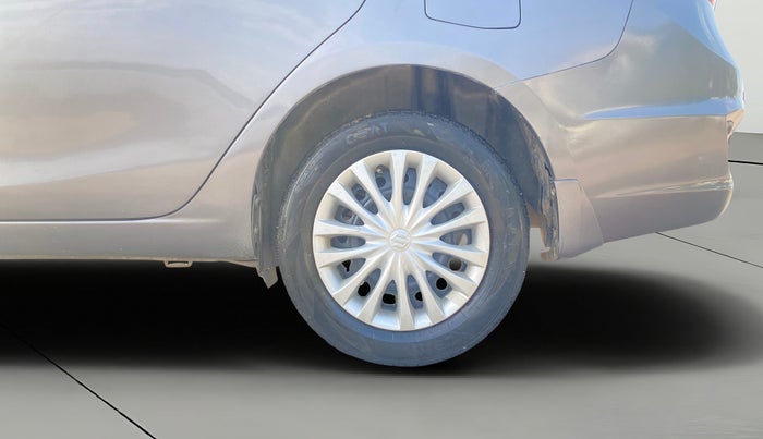 2014 Maruti Ciaz VXI+, Petrol, Manual, 1,07,012 km, Left Rear Wheel