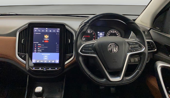 2021 MG HECTOR PLUS SELECT 2.0 DIESEL TURBO MT 7-STR, Diesel, Manual, 49,568 km, Steering Wheel Close Up