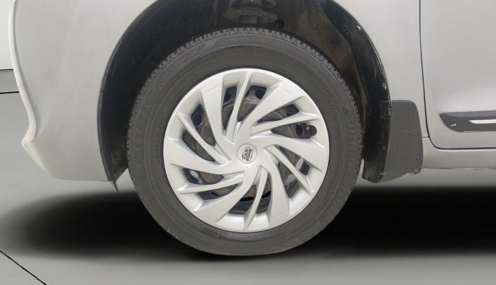 2016 Maruti Baleno DELTA PETROL 1.2, CNG, Manual, 1,14,151 km, Left Front Wheel