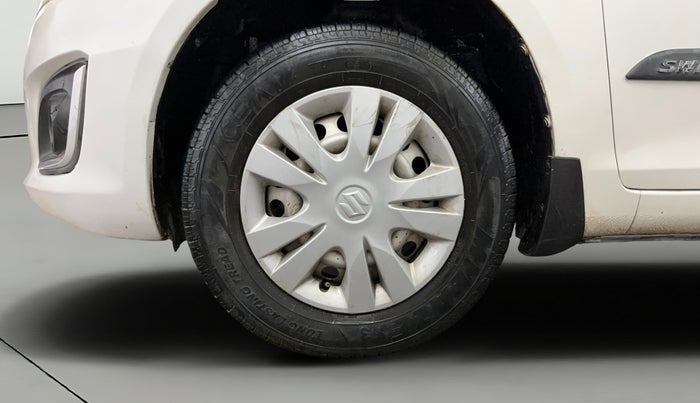 2017 Maruti Swift LXI (O), Petrol, Manual, 30,150 km, Left Front Wheel