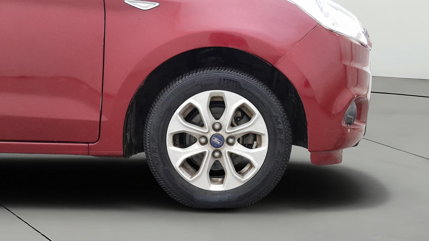 2015 Ford Figo Aspire TITANIUM 1.5 PETROL AT, Petrol, Automatic, 8,403 km, Right Front Wheel