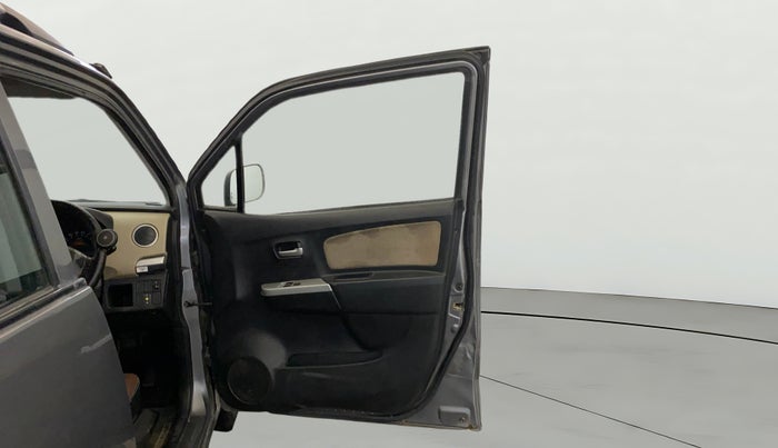 2017 Maruti Wagon R 1.0 LXI CNG, CNG, Manual, 71,489 km, RHS Front Door