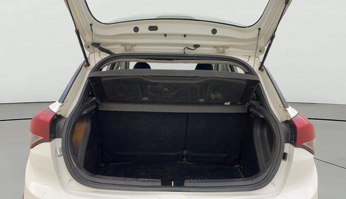 2015 Hyundai i20 Active 1.2 SX, Petrol, Manual, 92,181 km, Boot Open Zoomed View