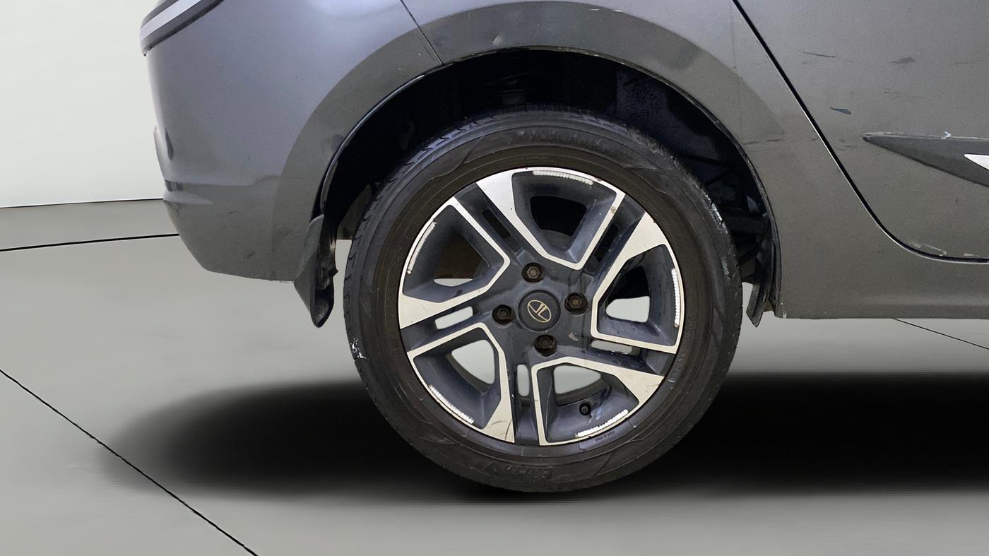 2020 Tata TIGOR XZ PLUS PETROL, Petrol, Manual, 67,930 km, Right Rear Wheel