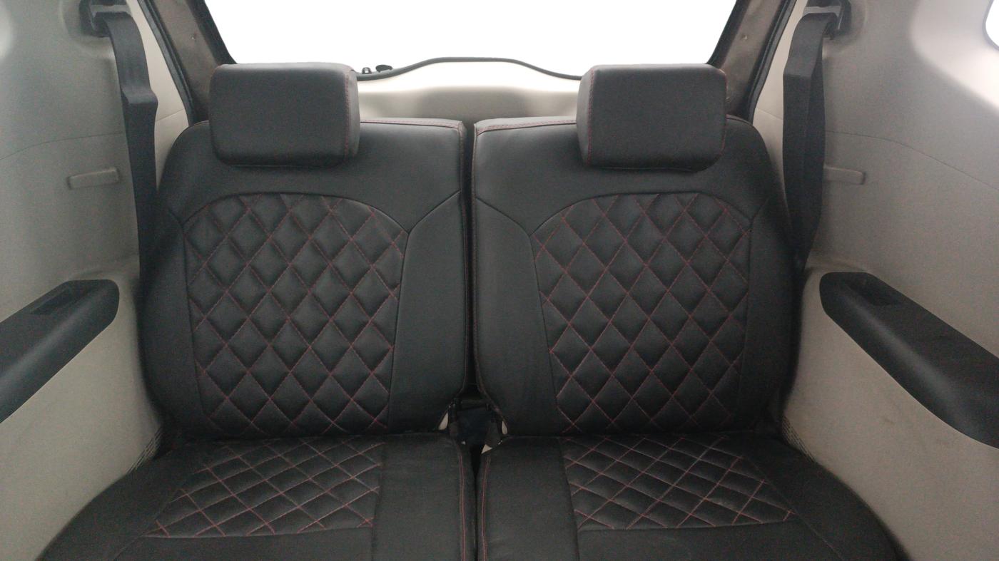 2021 Renault TRIBER RXT, Petrol, Manual, 29,694 km, Third Seat Row ( optional )