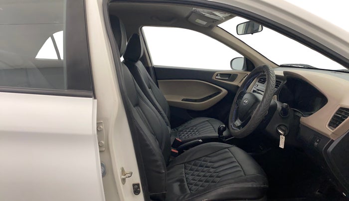 2017 Hyundai Elite i20 SPORTZ 1.2, Petrol, Manual, 76,921 km, Right Side Front Door Cabin