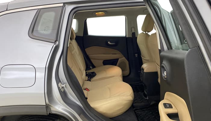2018 Jeep Compass LONGITUDE (O) 2.0 DIESEL, Diesel, Manual, 50,743 km, Right Side Rear Door Cabin