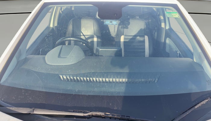 2020 Tata ALTROZ XZ DIESEL, Diesel, Manual, 96,355 km, Front Windshield