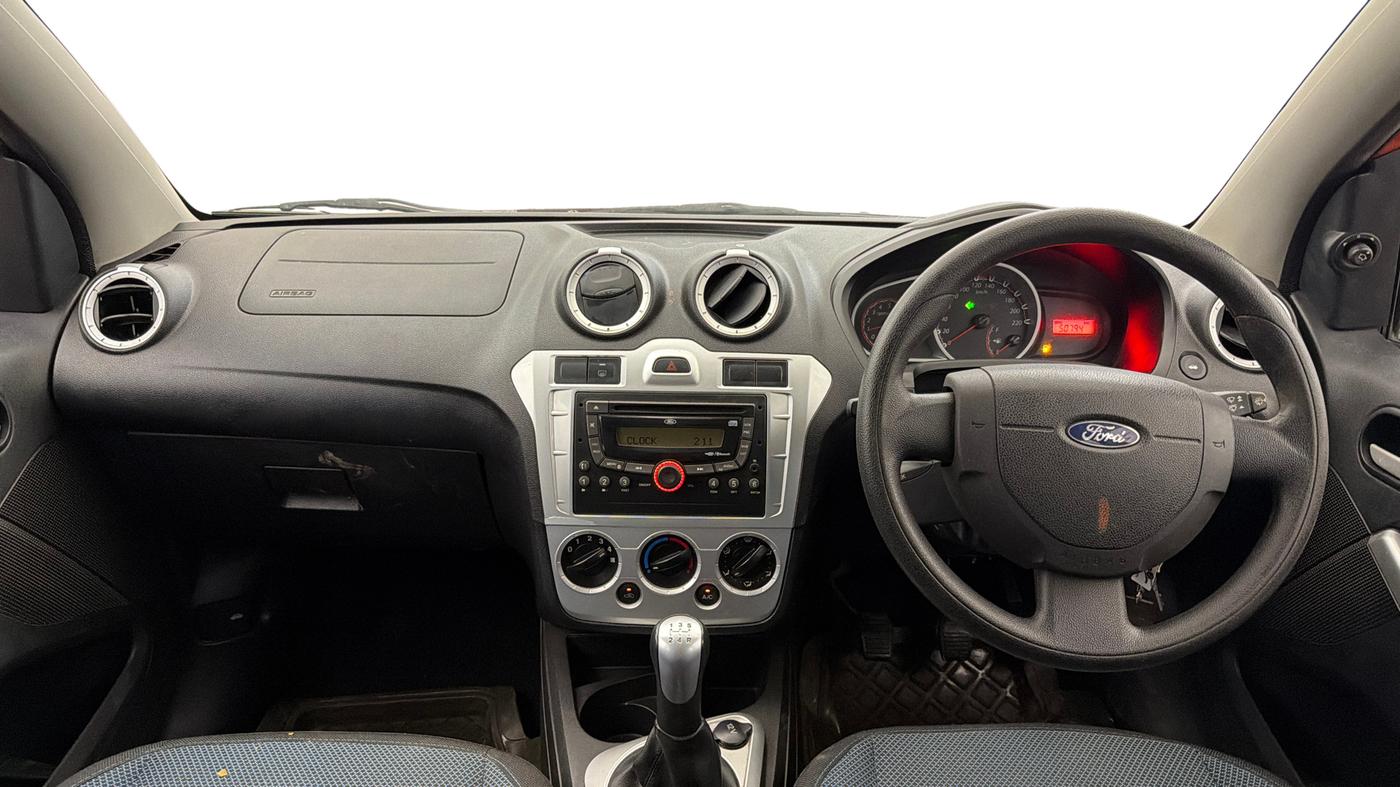 2014 Ford Figo TITANIUM 1.2 PETROL, Petrol, Manual, 50,786 km, Dashboard