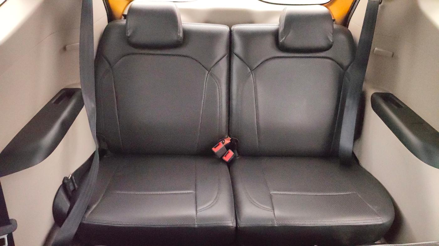2019 Renault TRIBER RXT, Petrol, Manual, 70,698 km, Third Seat Row ( optional )