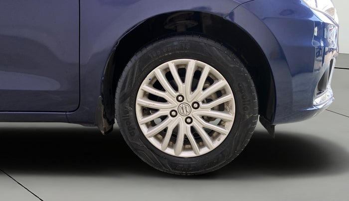 2022 Maruti Dzire ZXI CNG, CNG, Manual, 41,659 km, Right Front Wheel