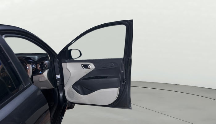 2022 Hyundai AURA SX PLUS 1.2 AMT, Petrol, Automatic, 46,491 km, RHS Front Door