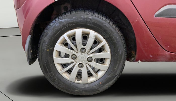 2015 Hyundai i10 SPORTZ 1.1, Petrol, Manual, 55,435 km, Right Rear Wheel