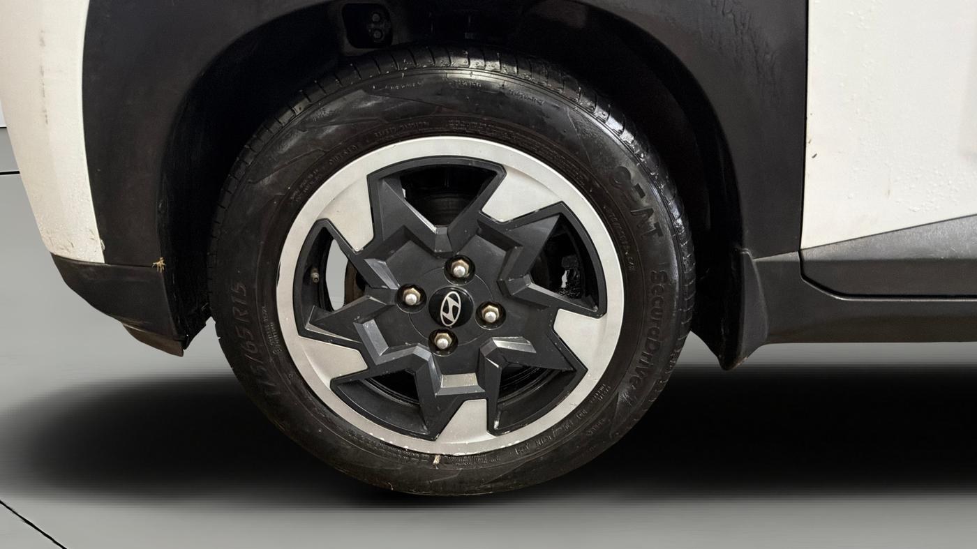 2025 Hyundai EXTER SX 1.2 MT Hy-CNG Duo , CNG, Manual, 29,408 km, Left Front Wheel
