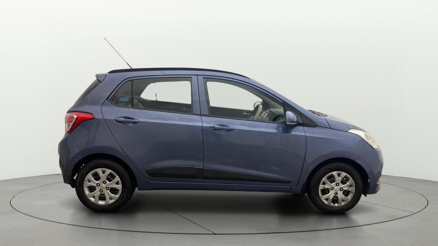 2015 Hyundai Grand i10 SPORTZ 1.2 KAPPA VTVT, Petrol, Manual, 1,40,829 km, Right Side View