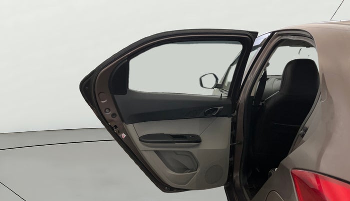 2017 Tata Tiago XT PETROL, CNG, Manual, 93,663 km, LHS Rear Door
