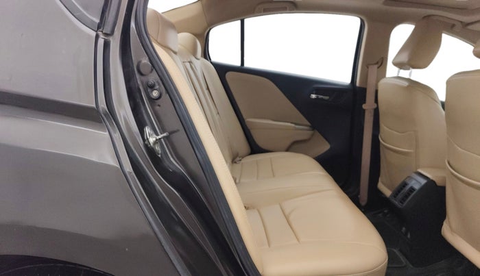 2016 Honda City 1.5L I-VTEC VX (O) MT, Petrol, Manual, 89,816 km, Right Side Rear Door Cabin