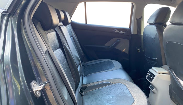 2023 Skoda KUSHAQ AMBITION 1.0L TSI MT, Petrol, Manual, 65,263 km, Right Side Rear Door Cabin