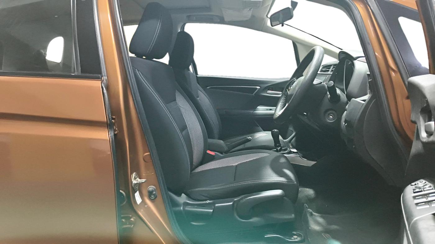 2017 Honda WR-V 1.2L I-VTEC VX MT, Petrol, Manual, 75,196 km, Right Side Front Door Cabin