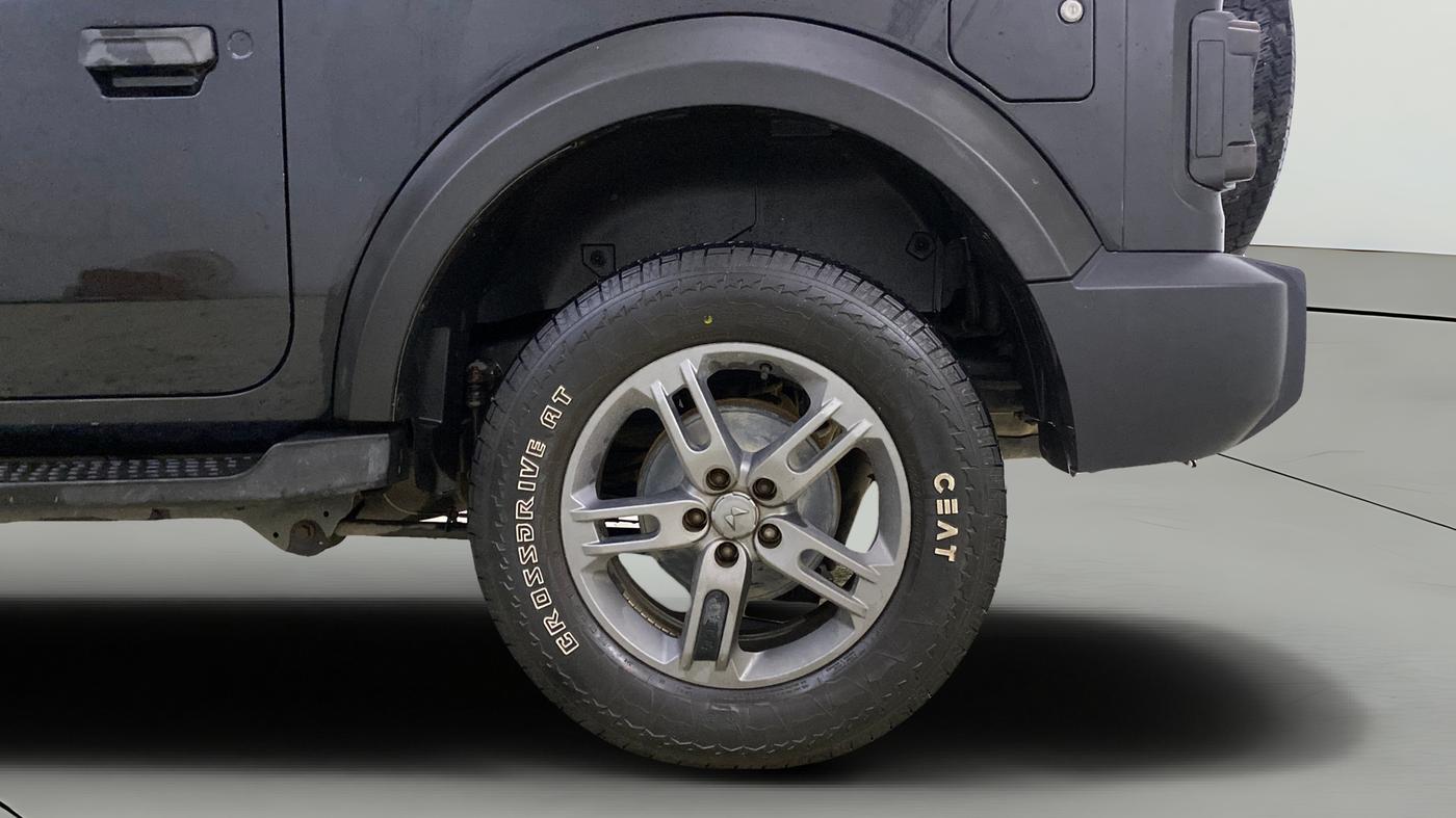 2023 Mahindra Thar LX D AT 4WD HT, Diesel, Automatic, 25,514 km, Left Rear Wheel