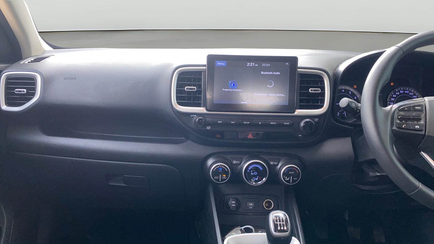 2020 Hyundai VENUE SX 1.0 (O) TURBO, Petrol, Manual, 87,377 km, Air Conditioner