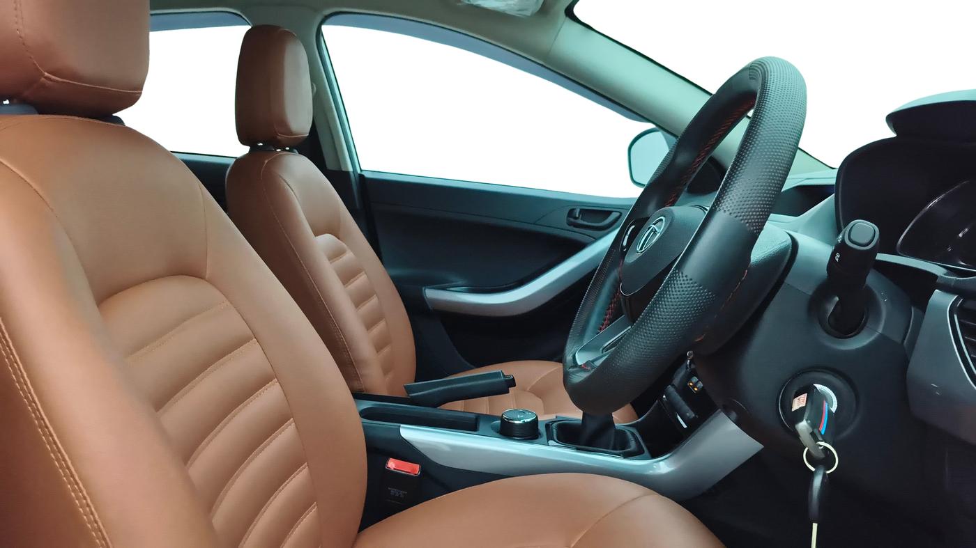 2023 Tata NEXON XM PETROL, Petrol, Manual, 13,801 km, Right Side Front Door Cabin