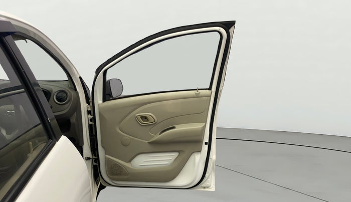 2016 Datsun Redi Go T (O), Petrol, Manual, 18,950 km, RHS Front Door