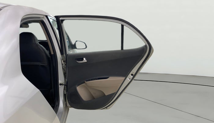 2015 Hyundai Xcent S 1.2, Petrol, Manual, 38,366 km, RHS Rear Door