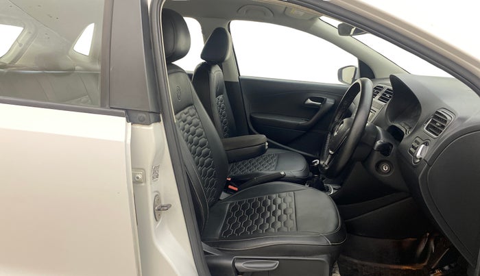 2019 Volkswagen Polo HIGHLINE PLUS 1.0 16 ALLOY, Petrol, Manual, 84,906 km, Right Side Front Door Cabin